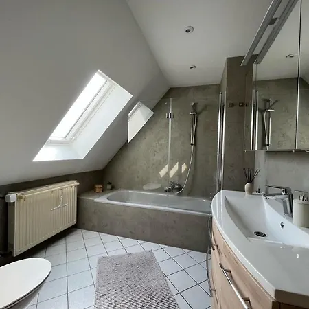 Schoene In Ruhiger Laendlicher Lage Apartamento