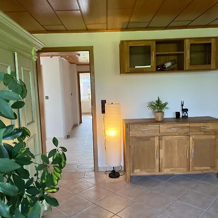 Schoene In Ruhiger Laendlicher Lage Apartment